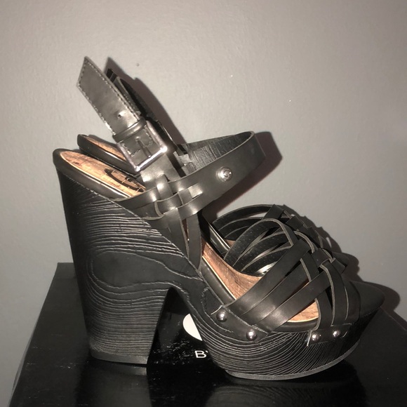 G by Guess Shoes - BNWT CLOSET CLOSEOUT G by Guess Heels